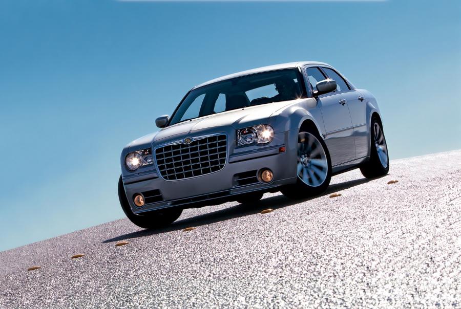  Chrysler 300C SRT8 2004 года  (EU) (фото 21 из 47)